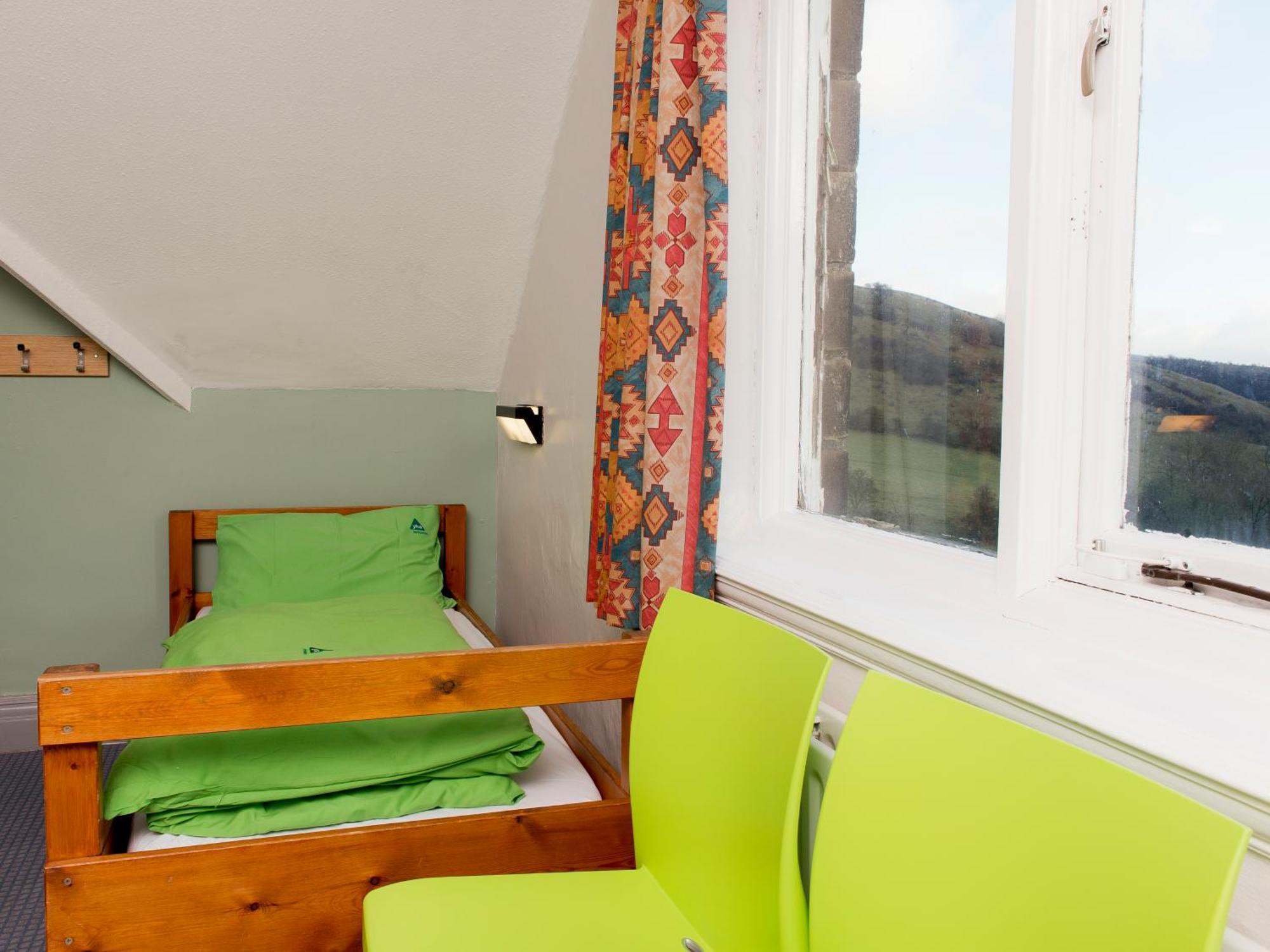 Yha Ravenstor Hostel Millers Dale Exterior photo